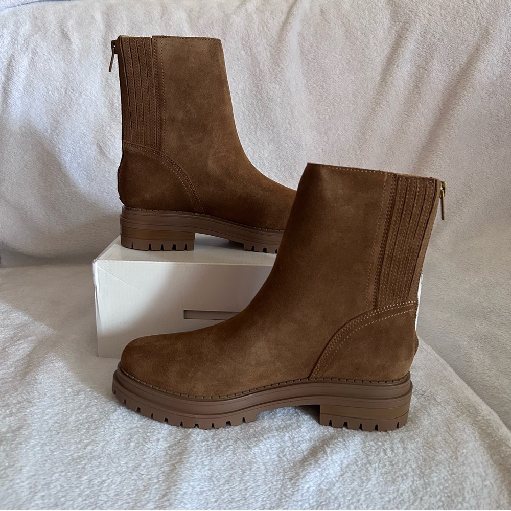 CALVIN KLEIN Greg Round Toe Casual Lug Sole Women's Booties in Brown Sz 7.5M NEW